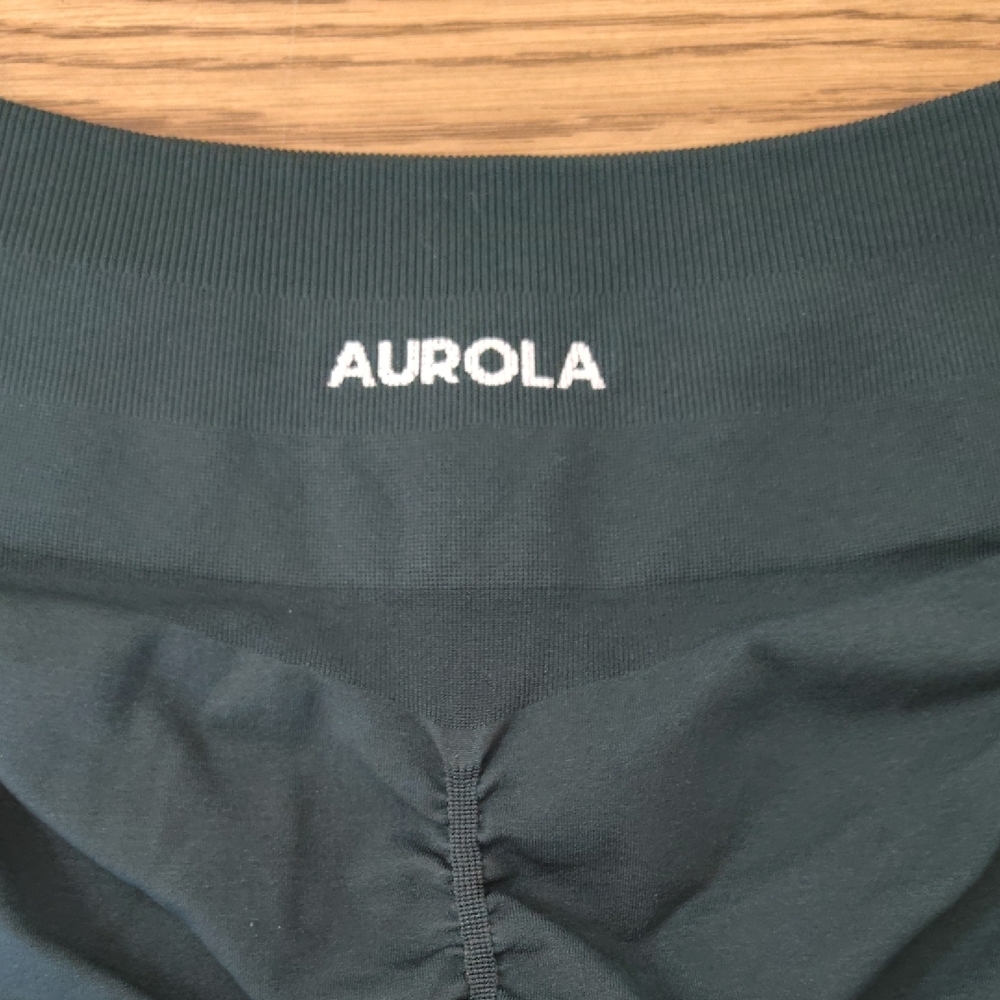 Aurola Women's Black High-Rise Scrunch-Back Bike Shorts with Wide Waistband - Picture 3 of 9